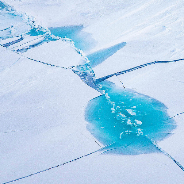 Pooling on sea ice (indicating warming) © Photo: NASA, Jeremy Harbeck Pooling on sea ice (indicating warming)